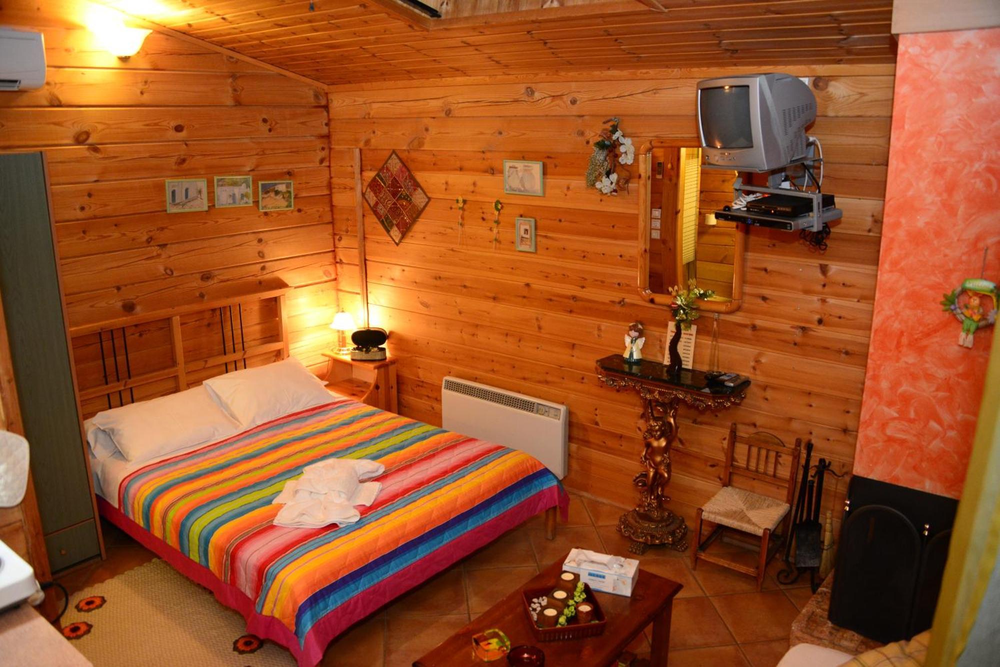 Hostal Agroktima Armonia Karpenísion Exterior foto